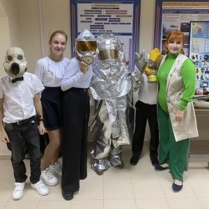 На кафедре ЗЧС прошла экскурсия для школьников