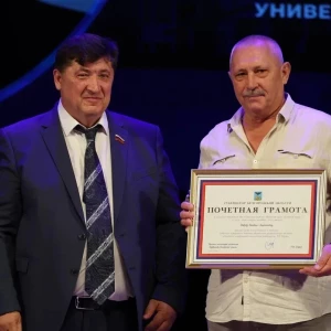 Сотрудник БГТУ им. Шухова награжден почетной грамотой в канун Дня строителя