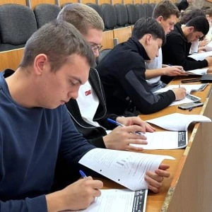 Шуховцы написали научно-технологический диктант «Технологии победы»