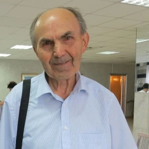 Смысл жизни юбиляра — в работе и познании
