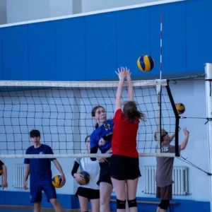 Более 100 студентов приняли участие в «Зарядке с чемпионом» в БГТУ им. Шухова