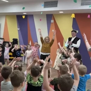 Студенты ТТИ организовали детский праздник в рамках Года единства народов России