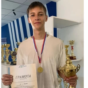 Студент ГФ БГТУ им. Шухова стал победителем областного Кубка по армрестлингу