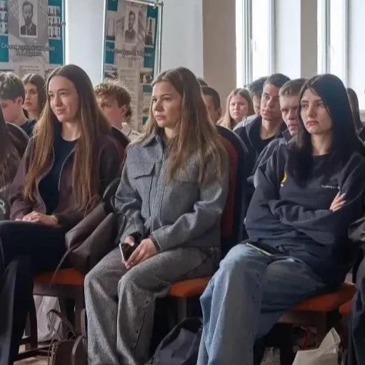 Студенты БГТУ им. Шухова обсуждают ценности и патриотизм с наставниками