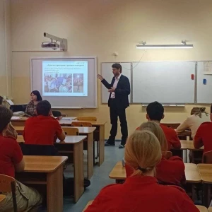 Преподаватель БГТУ им. Шухова рассказал школьникам о профессии инженера