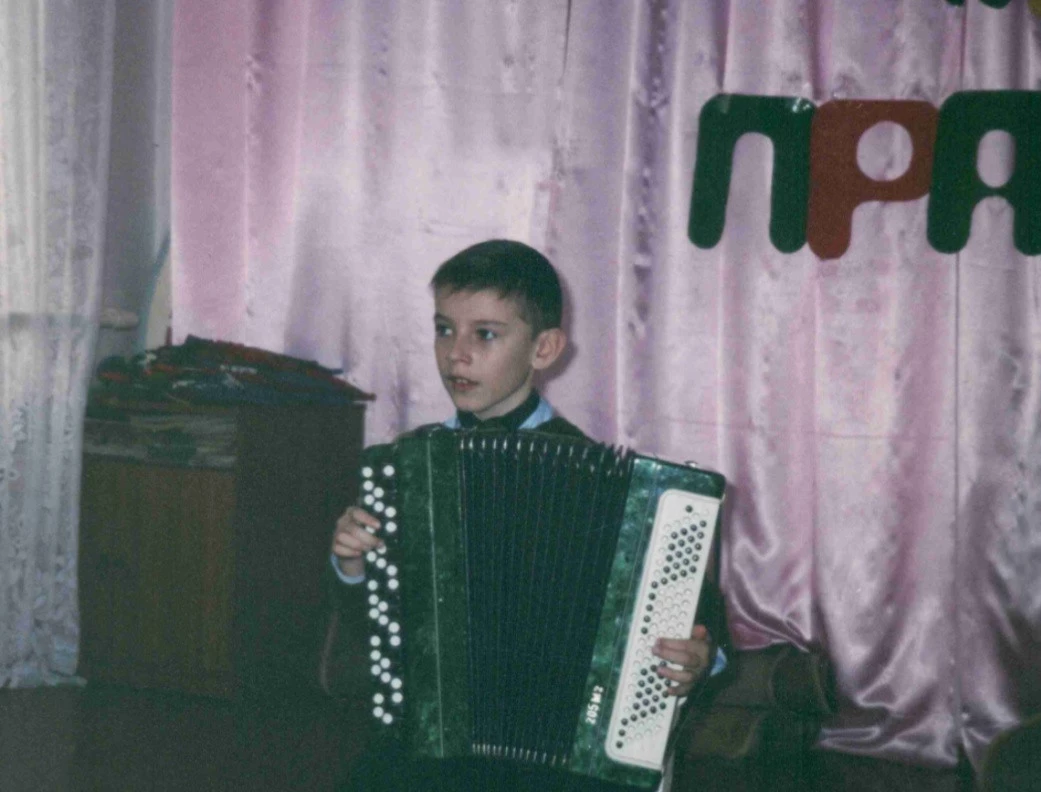 Защитить строго. Защита государственной тайны. Информационная безопасность. Советские плакаты про армию. Плакат храните государственную тайну.