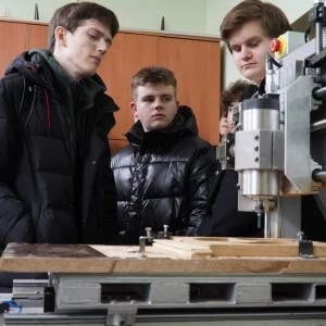 Профориентационные экскурсии для молодежи региона